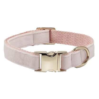 Collier personnalisé en peau de cerf pour chat et chien